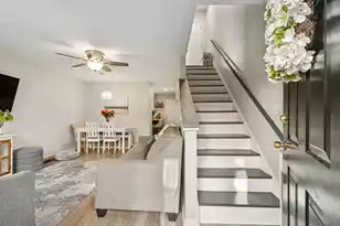 24 Bee St #J, Charleston, SC 29403 - Photo 3