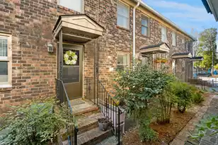 24 Bee St #J, Charleston, SC 29403 - Photo 1