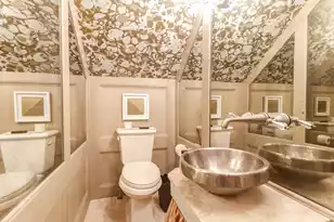 25 Anson St, Charleston, SC 29401 - Photo 17