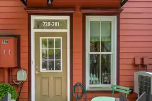 728 Shelmore Blvd S, Mount Pleasant, SC 29464 - Photo 5