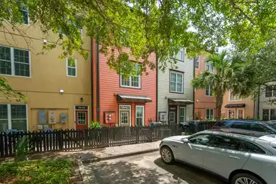 728 Shelmore Boulevard S #201, Mount Pleasant, SC 29464 - Photo 3