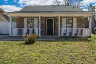 1009 Douglas Wayne Rd, Summerville, SC 29486 - Photo 1