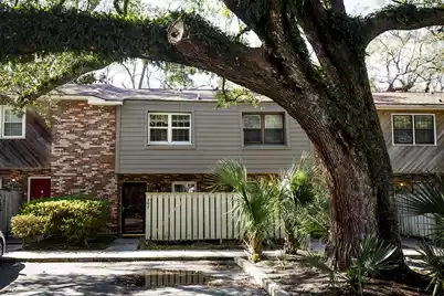 207 Saint Charles Court, Charleston, SC 29407 - Photo 1