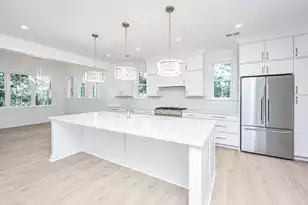 2265 Beckenham Dr, Mount Pleasant, SC 29466 - Photo 11