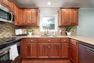1527 Barquentine Dr, Mount Pleasant, SC 29464 - Photo 17