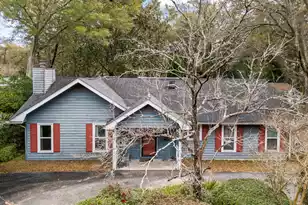 679 King St, Mount Pleasant, SC 29464 - Photo 3