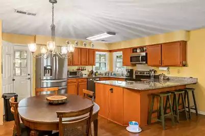 679 King Street, Mount Pleasant, SC 29464 - Photo 9