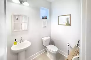 555 Blueway Ave, Summerville, SC 29486 - Photo 13