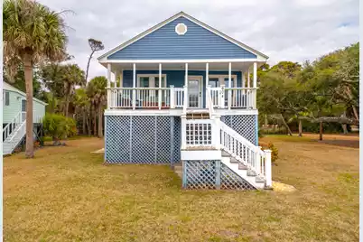 604 Ashley Avenue W, Folly Beach, SC 29439 - Photo 7
