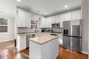 3467 Claremont St, Mount Pleasant, SC 29466 - Photo 5