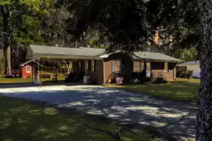 1422 Bennett Cir, Holly Hill, SC 29059 - Photo 3