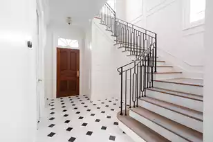 54 Church St, Charleston, SC 29401 - Photo 9