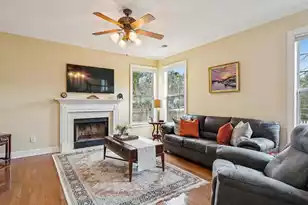 110 Revolution Dr, Mount Pleasant, SC 29464 - Photo 5