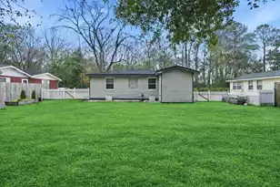 1910 Able St, Charleston, SC 29407 - Photo 23