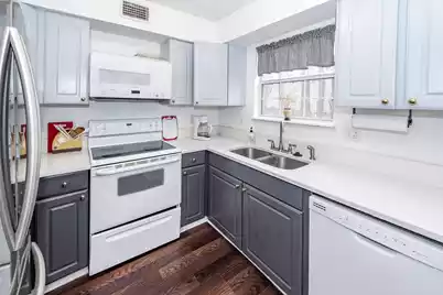 138 Luden Drive #Apt D, Summerville, SC 29483 - Photo 5