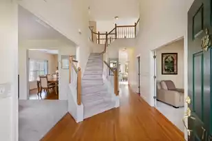 718 High Battery Cir, Mount Pleasant, SC 29464 - Photo 3