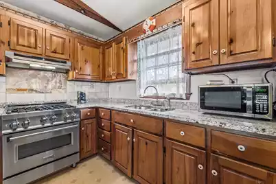 107 Jacks Lane, Bonneau, SC 29431 - Photo 5