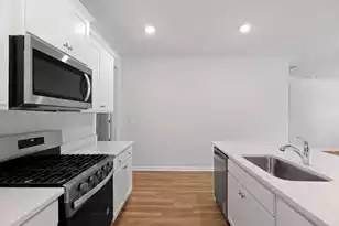 1021 Laurel Oaks Dr, Summerville, SC 29483 - Photo 9