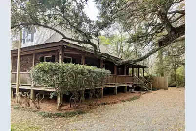 1363 Pherigo Street, Mount Pleasant, SC 29464 - Photo 3