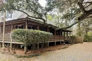 1363 Pherigo St, Mount Pleasant, SC 29464 - Photo 3