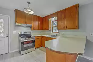 225 Reardon St, Manning, SC 29102 - Photo 11