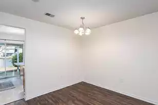 102 Yellow Hawthorn Cir, Summerville, SC 29483 - Photo 7