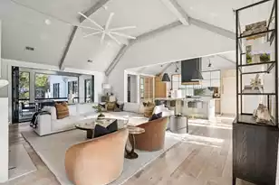 1027 Lakeview Dr, Mount Pleasant, SC 29464 - Photo 15