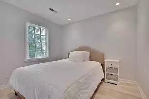 15 Horlbeck Alley, Charleston, SC 29401 - Photo 17