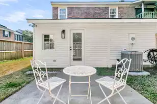 920 Beresford Ct, Mount Pleasant, SC 29464 - Photo 9