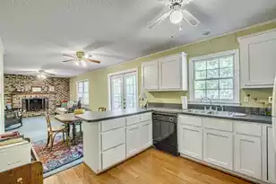 710 Magnolia Street S, Summerville, SC 29483 - Photo 9