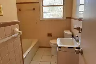 5304 Eileen St, North Charleston, SC 29418 - Photo 7