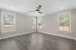 2860 Wagner Wy, Mount Pleasant, SC 29466 - Photo 7