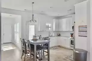 1398 Fox Creek Ln, Mount Pleasant, SC 29466 - Photo 7