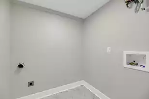 1129 Quail Dr, Charleston, SC 29412 - Photo 9