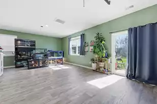 359 Bering Ln, Summerville, SC 29486 - Photo 3