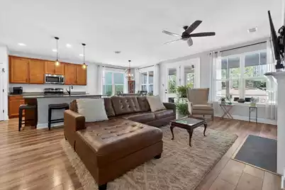 568 Four Seasons Boulevard, Summerville, SC 29486 - Photo 13