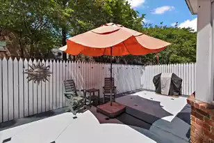 769 Natchez Cir, Mount Pleasant, SC 29464 - Photo 11