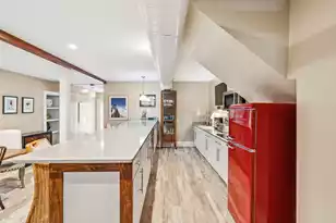 241 Bay Street E, Charleston, SC 29401 - Photo 31