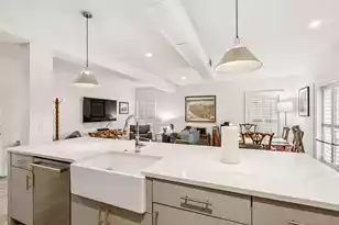 241 Bay Street E, Charleston, SC 29401 - Photo 11