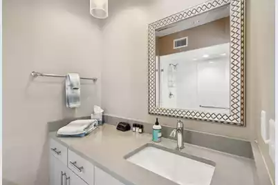 241 Bay Street E, Charleston, SC 29401 - Photo 23