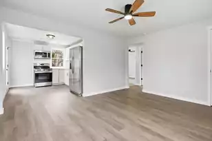 1543 Evergreen St, Charleston, SC 29407 - Photo 13