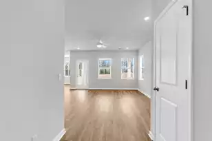 322 Clipper Ct, Summerville, SC 29486 - Photo 9