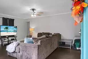 305 Forest Cir, Walterboro, SC 29488 - Photo 9