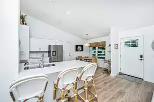 1382 Point Dr W, Mount Pleasant, SC 29466 - Photo 15