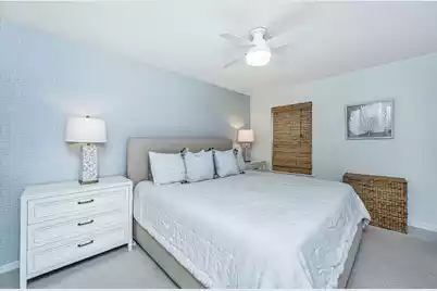 1382 Point Drive W, Mount Pleasant, SC 29466 - Photo 25