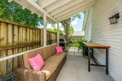 1382 Point Drive W, Mount Pleasant, SC 29466 - Photo 37