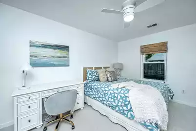 1382 Point Drive W, Mount Pleasant, SC 29466 - Photo 19