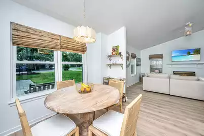 1382 Point Drive W, Mount Pleasant, SC 29466 - Photo 17