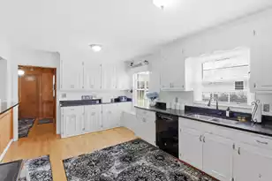 319 Hampton Street E, Elloree, SC 29047 - Photo 13