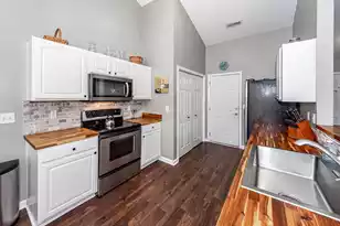 5024 Thornton Dr, Summerville, SC 29485 - Photo 11